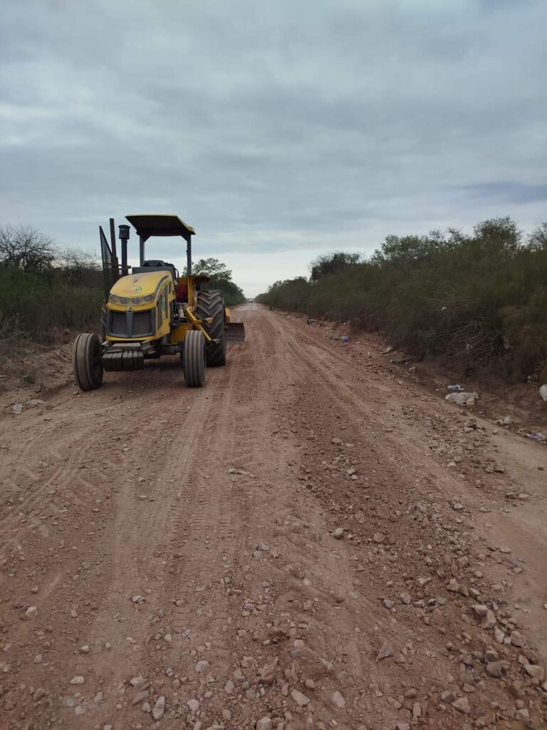 Mejoran camino vecinal cercano a Sumampa Mejoran camino vecinal cercano a Sumampa