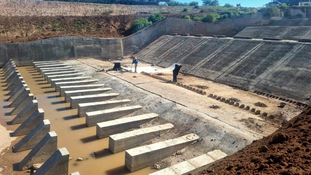 La Provincia destina más de $460 millones para obras de mejoras hídricas en el interior santiagueño