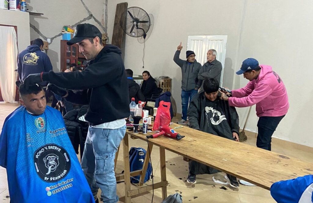 El barrio Villa Griselda recibió al “Proyecto Tijeritas” El barrio Villa Griselda recibió al “Proyecto Tijeritas”