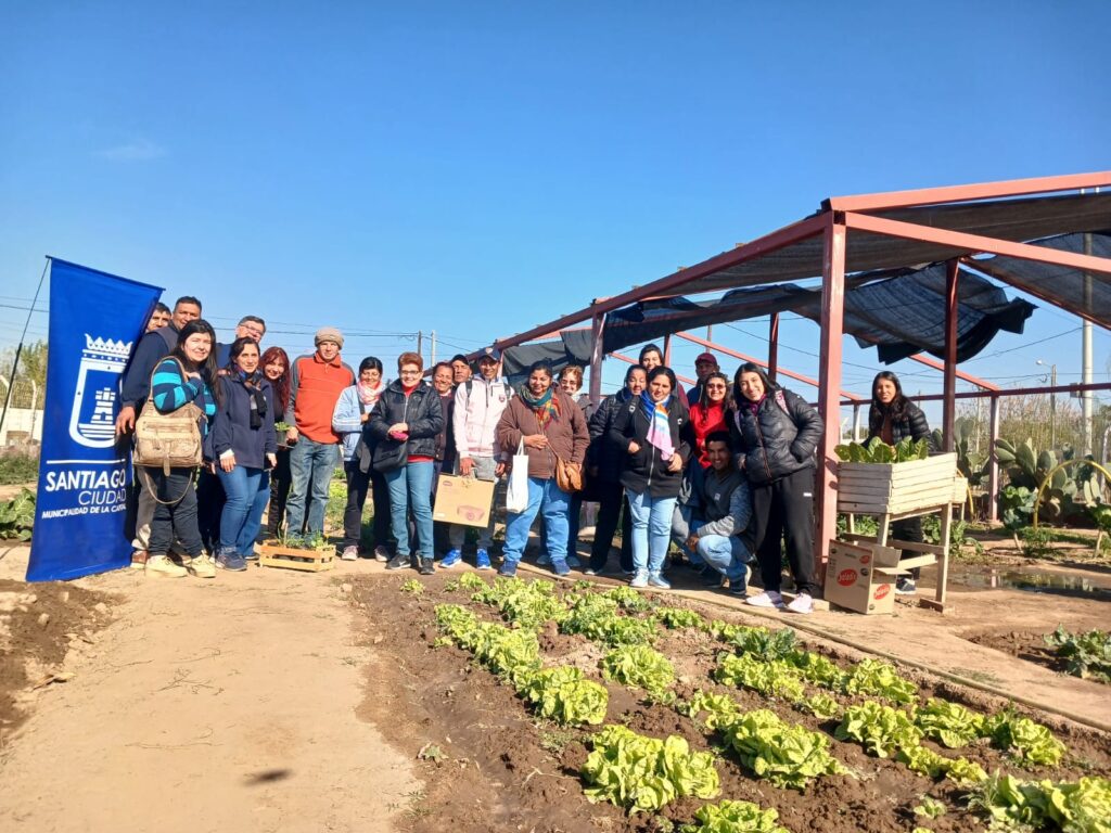 Brindan talleres para fortalecer el trabajo de las huertas urbanas comunitarias