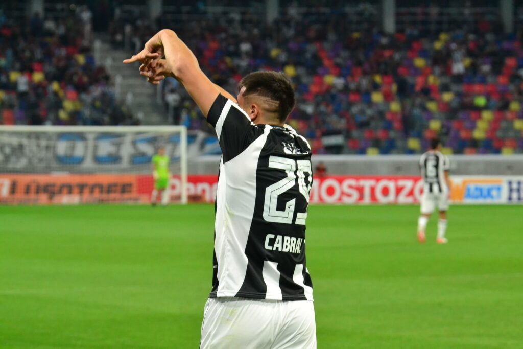 CABRAL, SOLDADO HEROICO