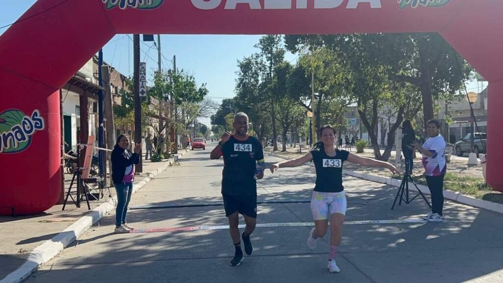 Con la participación de más de 200 atletas se realizó la Maratón Aniversario en Beltrán