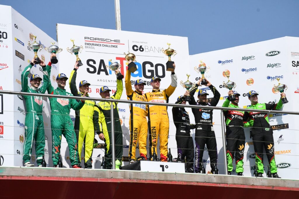 El binomio Müller-Elías se quedó con el Porsche Cup Brasil en el autódromo de Las Termas El binomio Müller-Elías se quedó con el Porsche Cup Brasil en el autódromo de Las Termas