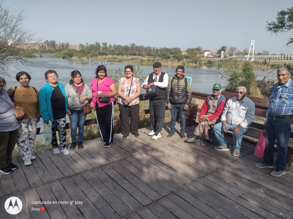 Jubilados de Colonia El Simbolar celebraron su día con un viaje a Las Termas de Río Hondo