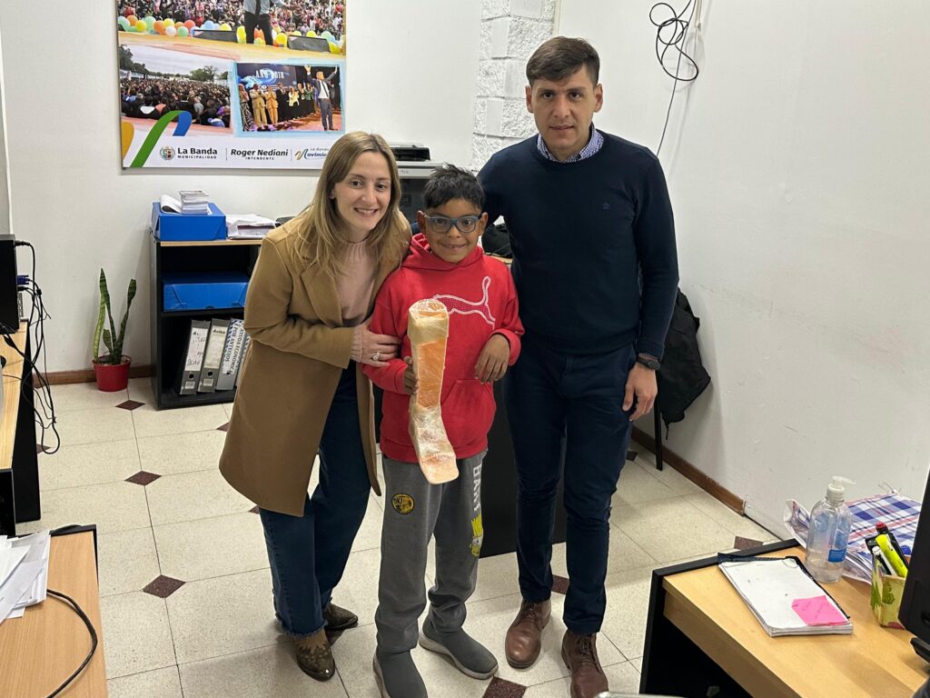 Jeremías podrá caminar al ser beneficiado con valva ortopédica