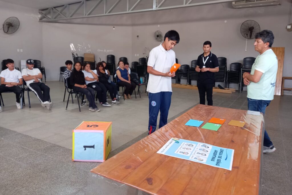 El municipio conmemoró el Día Nacional de las Personas Sordas con un taller de concientización