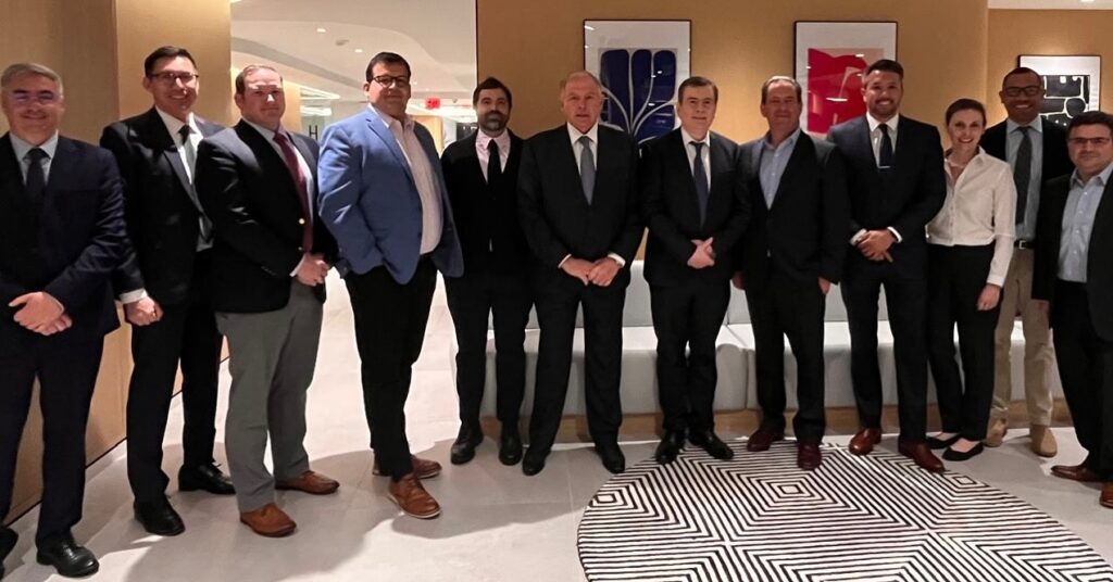 Zamora busca atraer inversiones y fortalecer la relación con empresas de Estados Unidos