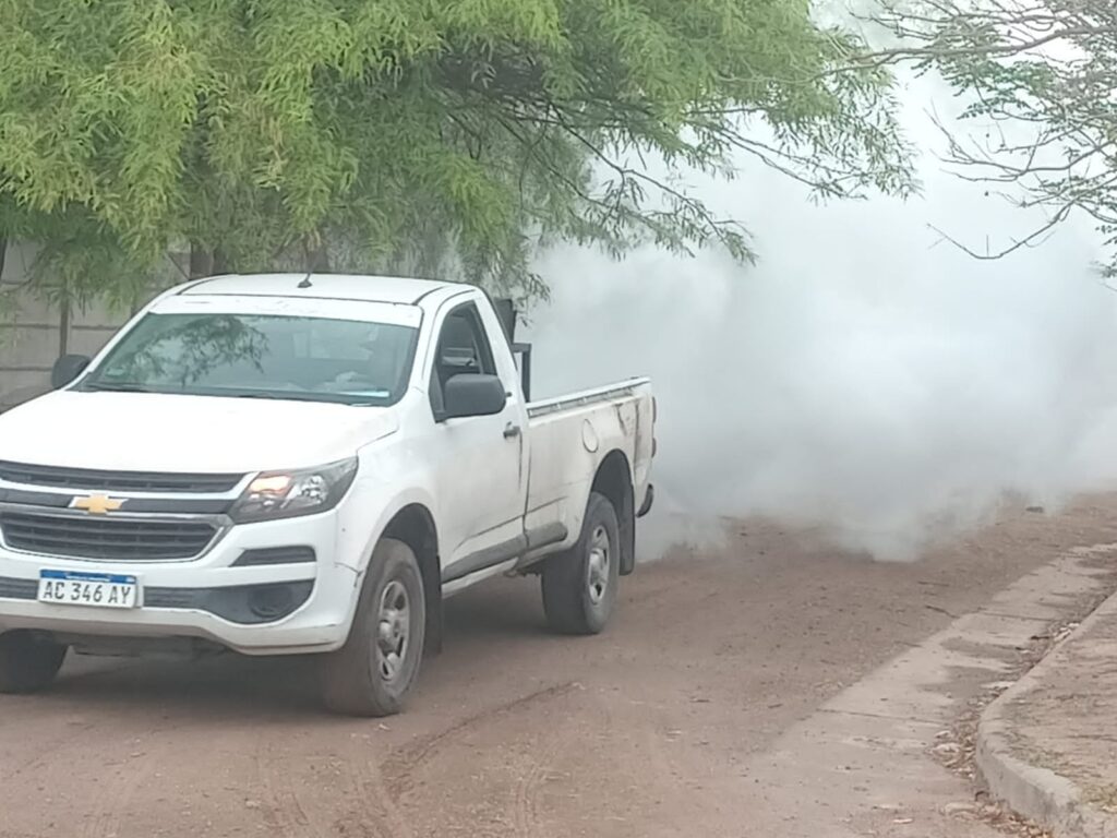Continúan las fumigaciones preventivas en ciudad Capital