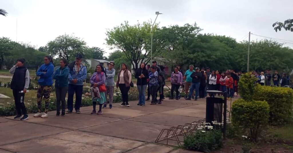 Decenas de vecinos de Pinto hicieron sus trámites en un operativo de Anses