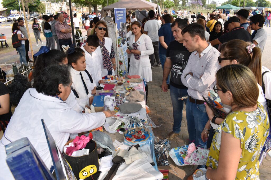 La Eco Feria de Fernández reunió a más de 20 proyectos sustentables