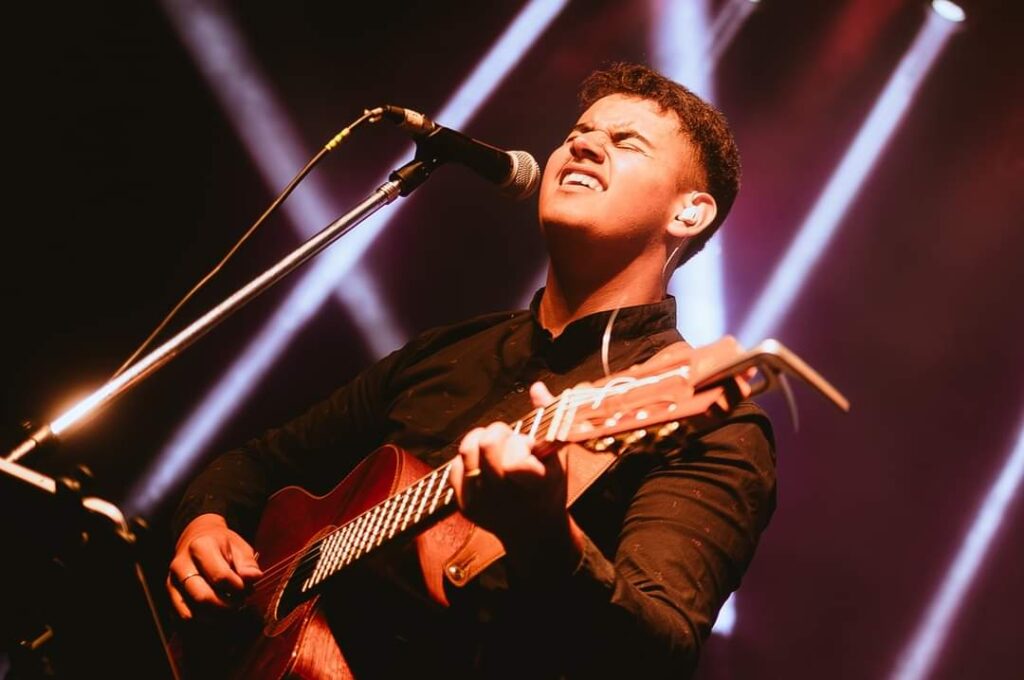 El cantante Guido Cerri visitará Santiago para ofrecer su folclore santafesino