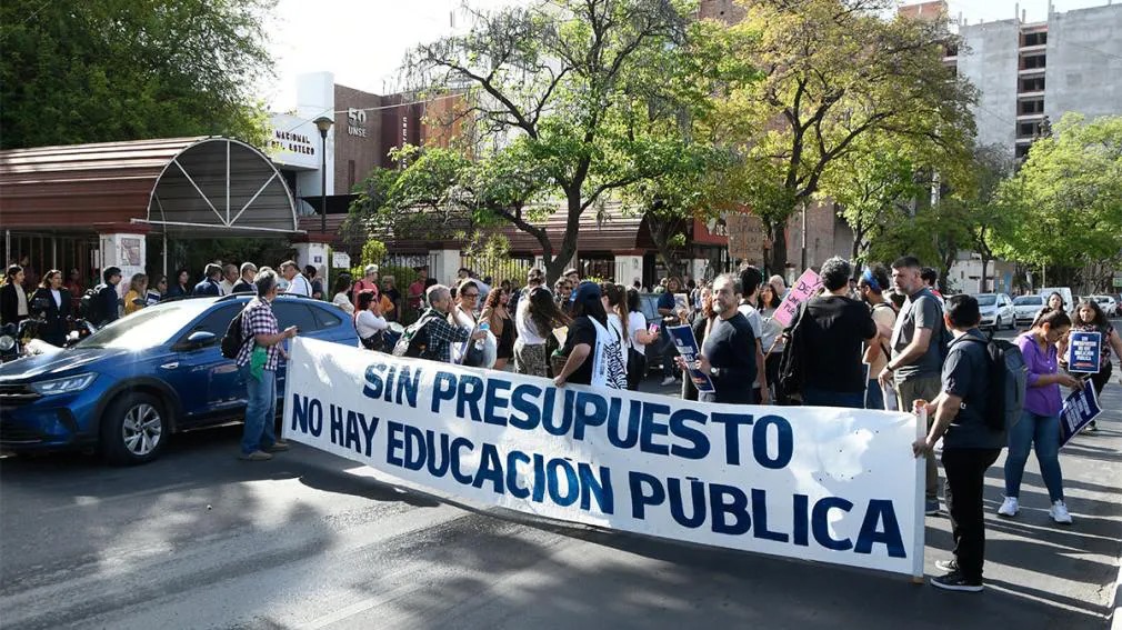 Realizarán una jornada de protesta en la UNSE en defensa de la universidad pública