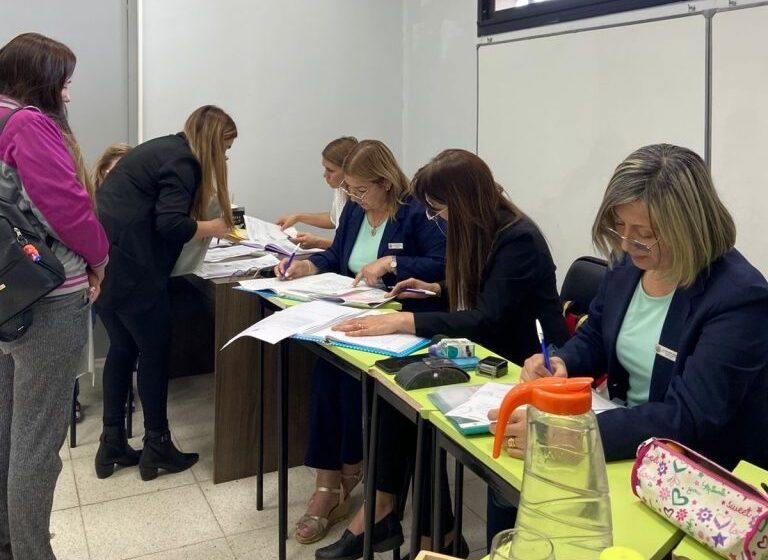 Convocatoria para interinatos y suplencias en los niveles inicial y primario dependientes de la comuna bandeña Convocatoria para interinatos y suplencias en los niveles inicial y primario dependientes de la comuna bandeña