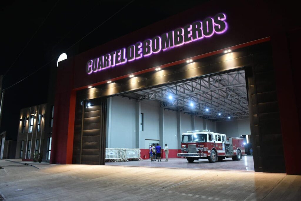 Inauguraron el nuevo edificio del cuartel del Cuerpo de Bomberos Voluntarios en Capital
