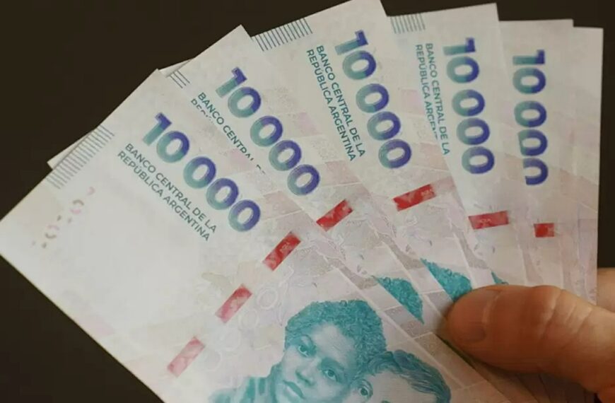 Este martes 16 cobran el medio aguinaldo los empleados públicos santiagueños