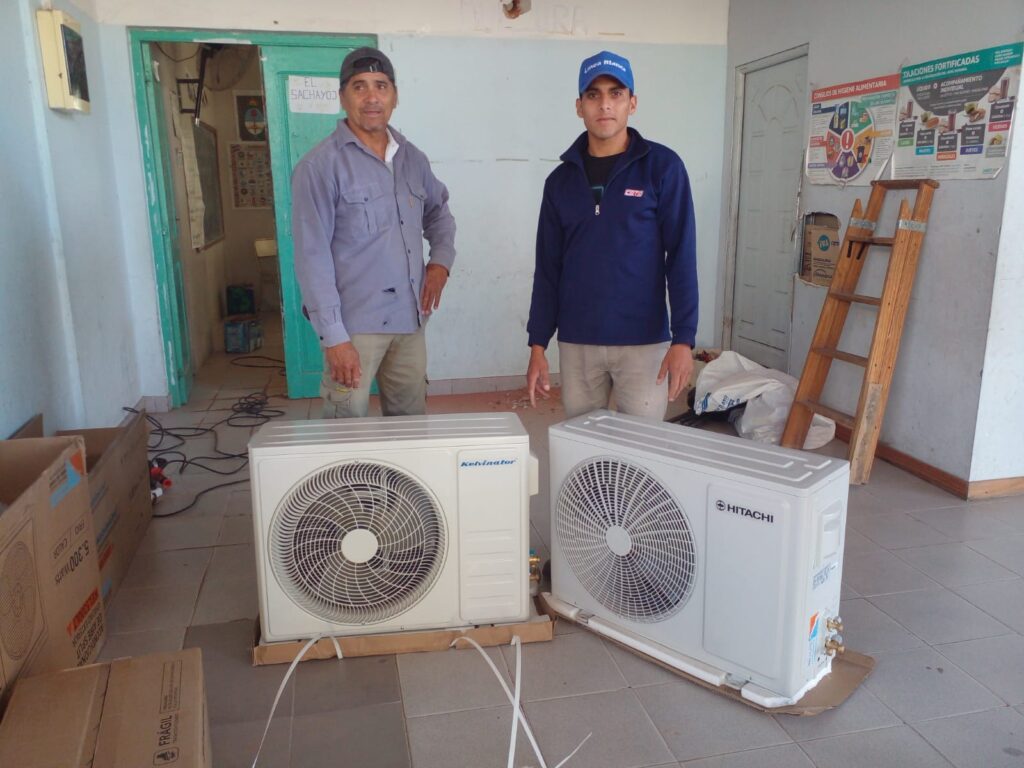 Instalan acondicionadores de aire en la Escuela Nº 45 de Los Quiroga