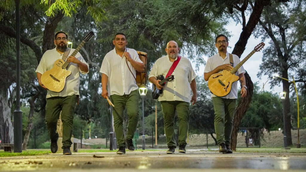 Salitral celebra sus 21 años de trayectoria musical con una presentación especial