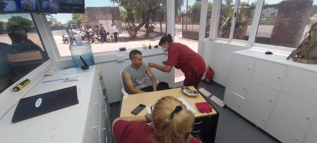 El municipio bandeño realizó jornada de vacunación a trabajadores industriales