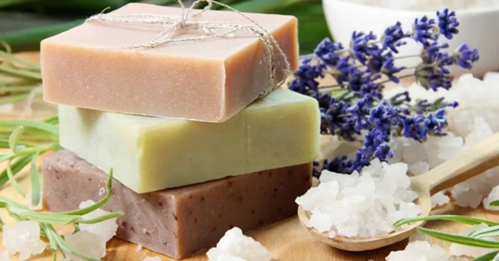 Añatuya: Ralizaron un taller para elaborar jabones naturales y medicinales