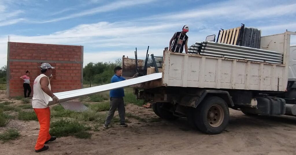 Brindan asistencia a familias de la ciudad de Pinto