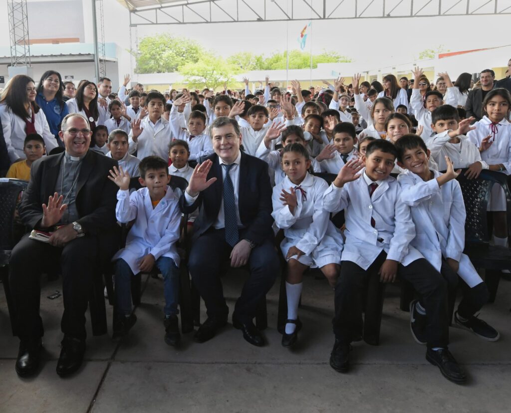 Cierre del año lectivo: Zamora inauguró obras en cuatro instituciones educativas de Añatuya