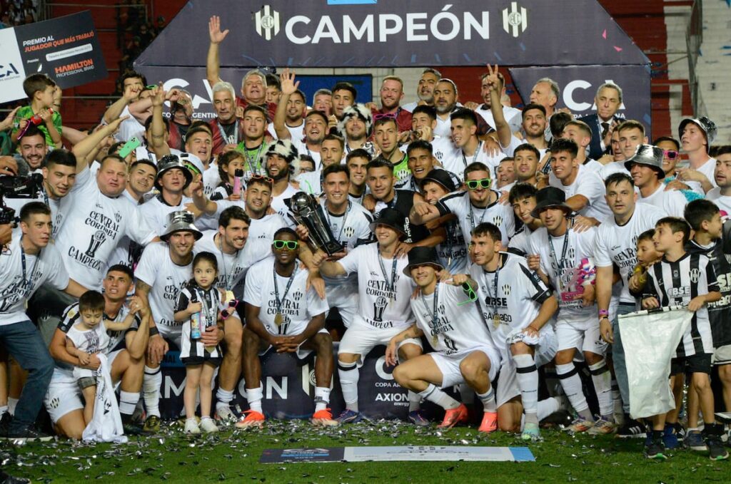 El campeón de la Copa Argentina llegará a Santiago y será recibido por sus hinchas