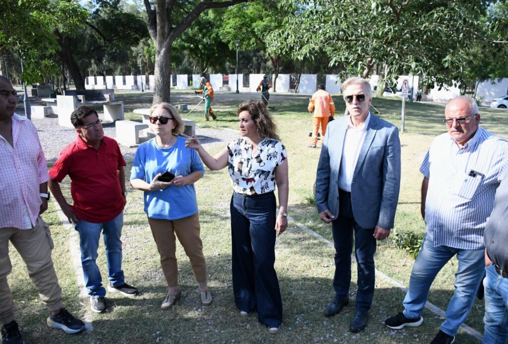 Realizaron un operativo de limpieza y desmalezamiento en el parque Aguirre Realizaron un operativo de limpieza y desmalezamiento en el parque Aguirre