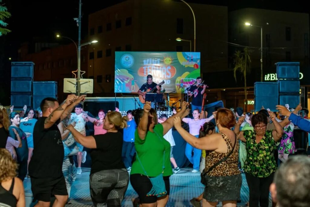 Vecinos y turistas disfrutaron del segundo encuentro de “Viví Las Termas en Verano”