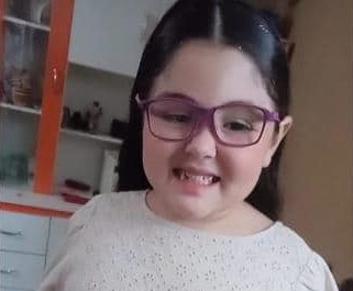Lara necesita $20 millones para una compleja cirugía neurológica y su familia pide colaboración
