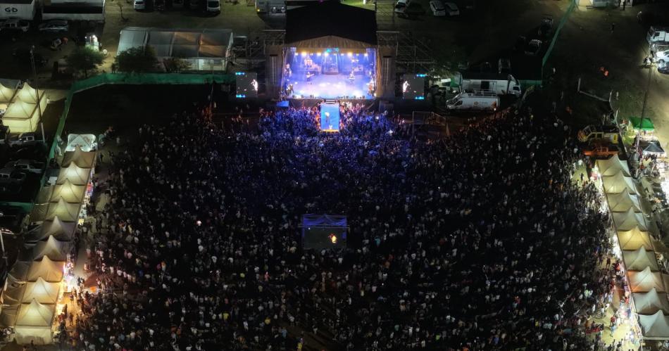 Más de 15 mil personas asistieron al festival de la Canción Popular en Sumampa