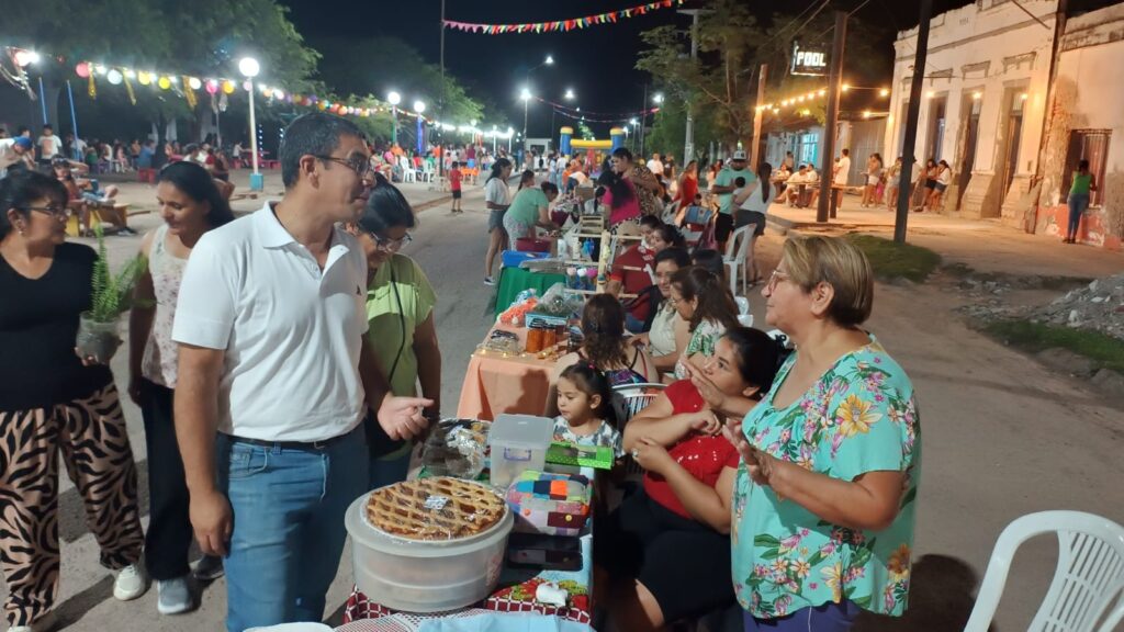Vecinos de La Cañada y parajes vecinos disfrutaron de una atractiva propuesta cultural