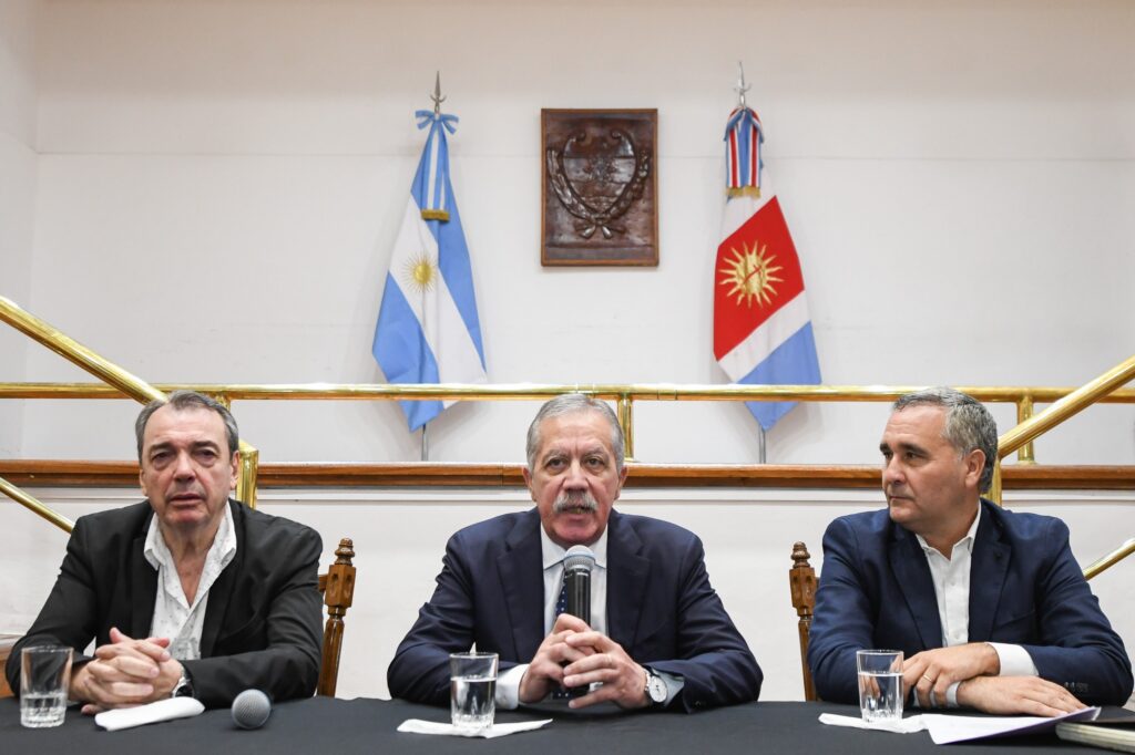 El Gobierno realizó anuncios para beneficiarios de Tarjetas Alimentaria y Planes de Emergencia provinciales