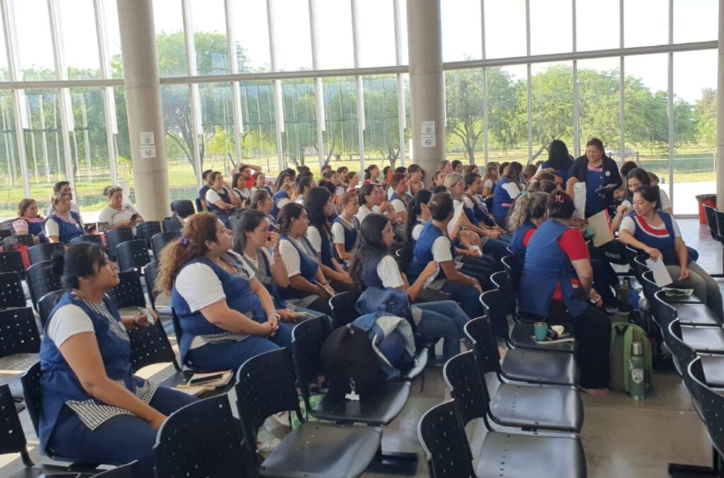Capacitaron a directivos de los 26 jardines de infantes municipales