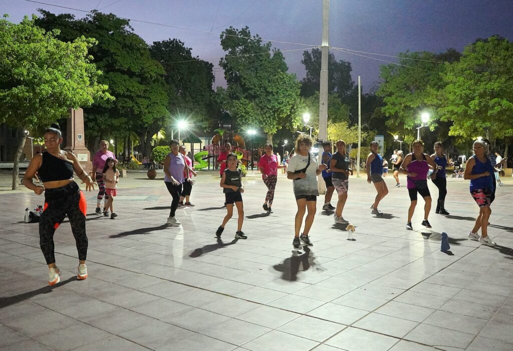 Gran acompañamiento de la comunidad a la Master Class Solidaria “Todos por Lara”