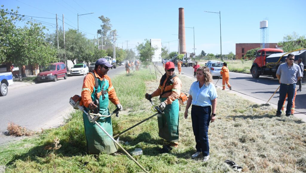 Avanzan los trabajos de limpieza y mantenimiento de los desagües pluviales de ciudad Capital