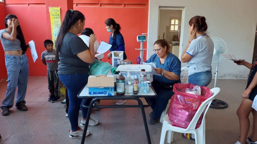 Realizaron un exitoso operativo sanitario a vecinos de La Cañada
