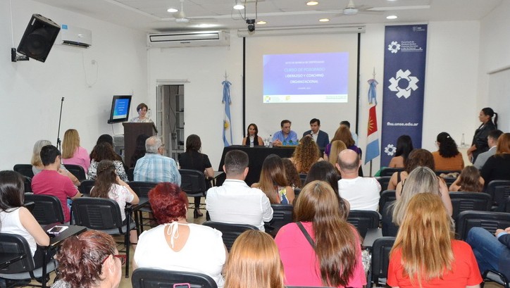 Humanidades abre la edición 2025 de la diplomatura en coaching con aplicación en neurociencias