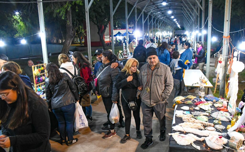 Exitosa realización del quinto Encuentro Nacional de Artesanos Exitosa realización del quinto Encuentro Nacional de Artesanos