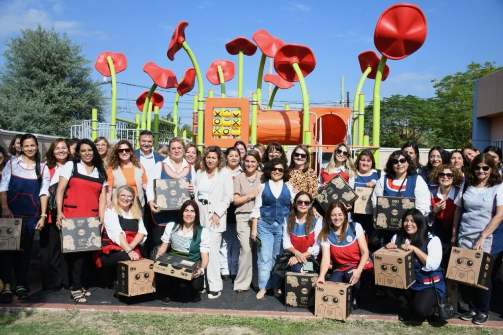 Entregan robots pedagógicos para todos los jardines de infantes municipales de Capital