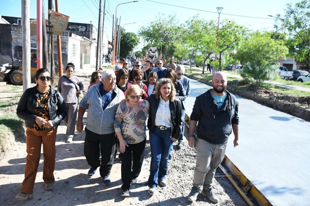 Avanza la obra de repavimentación de la Av.  Colón
