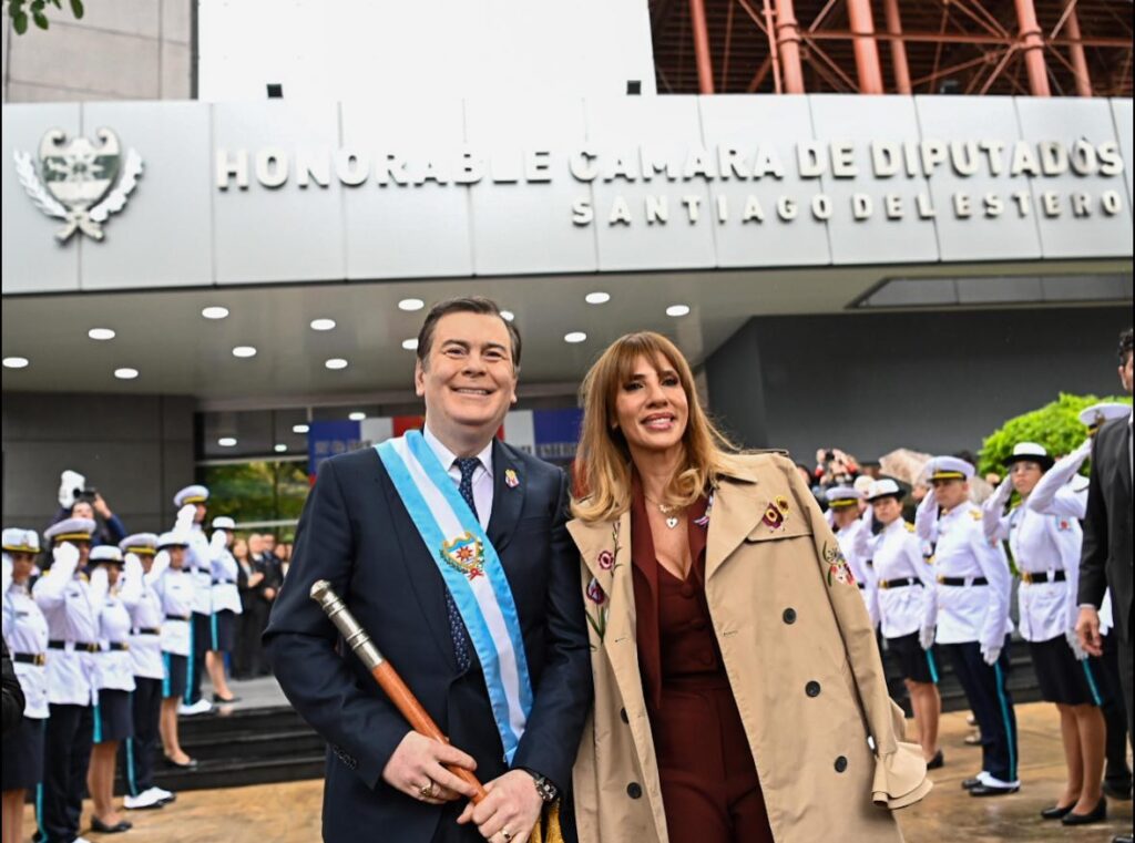 En su último mensaje como gobernador, Zamora agradeció “al pueblo santiagueño la confianza depositada”