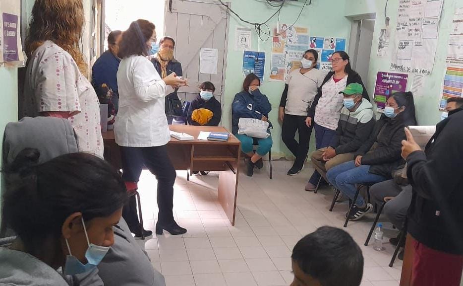 Dictaron una charla sobre salud visual y enfermedades sistémicas en el CAMM Tabla Redonda