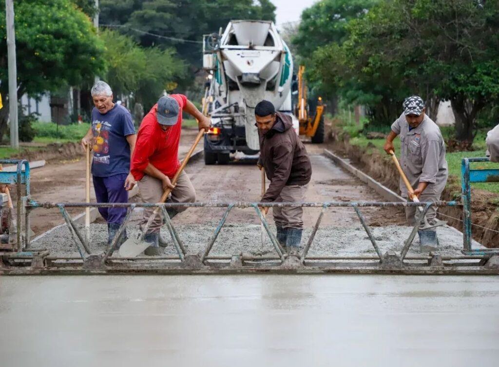 En Las Termas avanzan con la pavimentación de calles