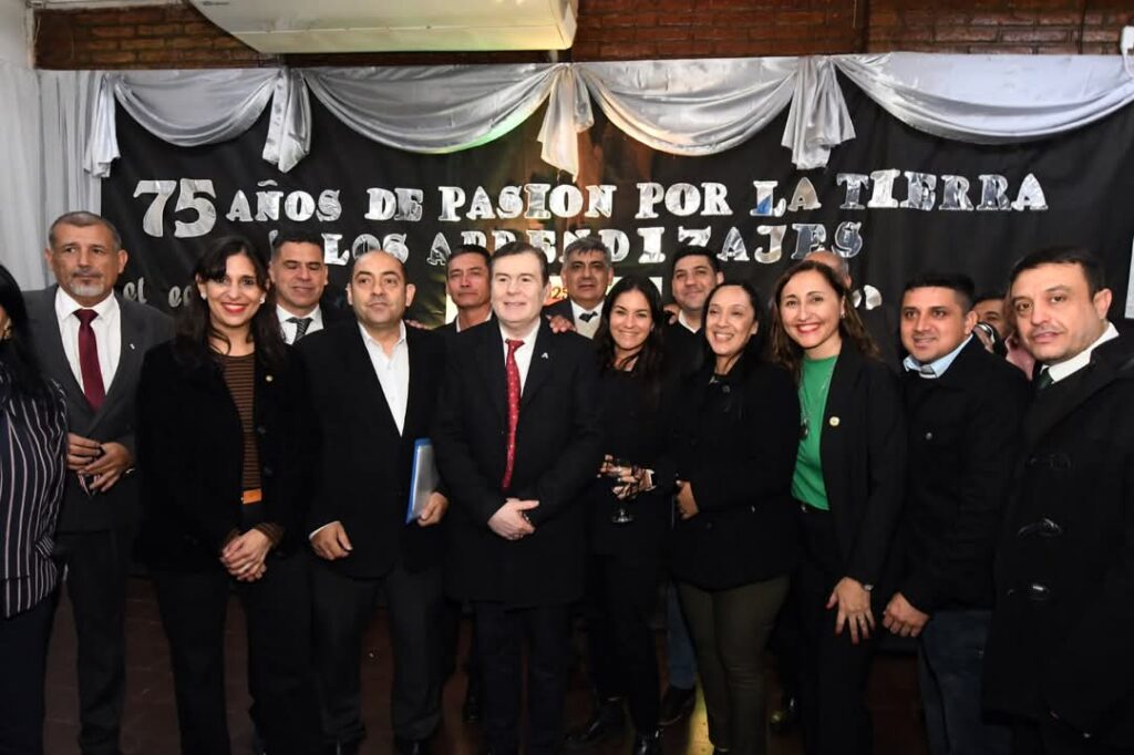 Zamora participó del acto por el 75° aniversario de la Escuela de Agricultura, Ganadería y Granja Zamora participó del acto por el 75° aniversario de la Escuela de Agricultura, Ganadería y Granja