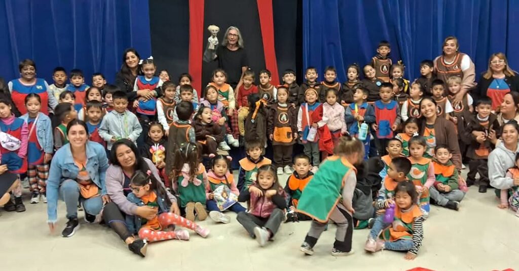 Pinto: Los jardines de Infantes festejaron su día con un show de títeres