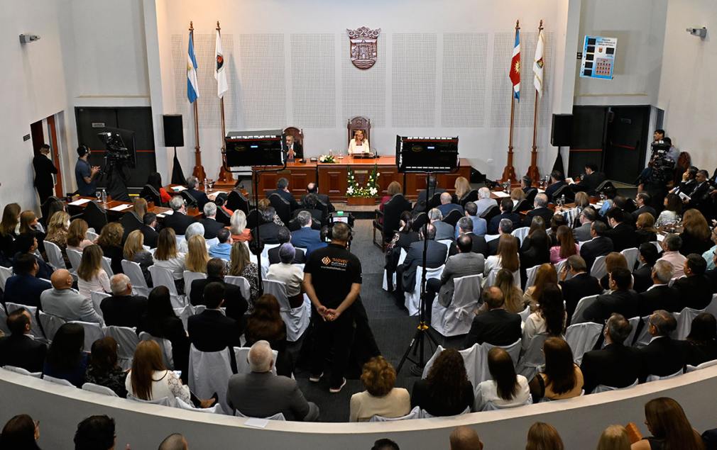 Con fuertes críticas al ajuste de Milei, Norma Fuentes brindó su mensaje anual y anunció obras