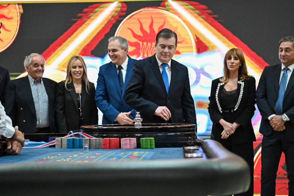 “Colorado 27” fue la primera bola para abrir la temporada turística invernal 2025 en Las Termas