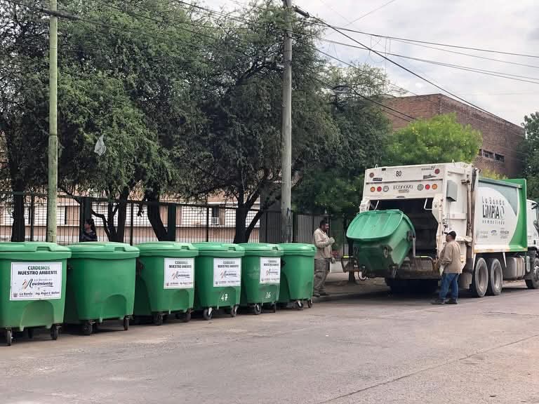 Instan a usar correctamente las estaciones ambientales en La Banda