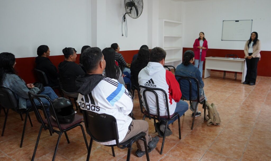 El municipio bandeño impulsa el trabajo independiente a través de talleres de capacitación