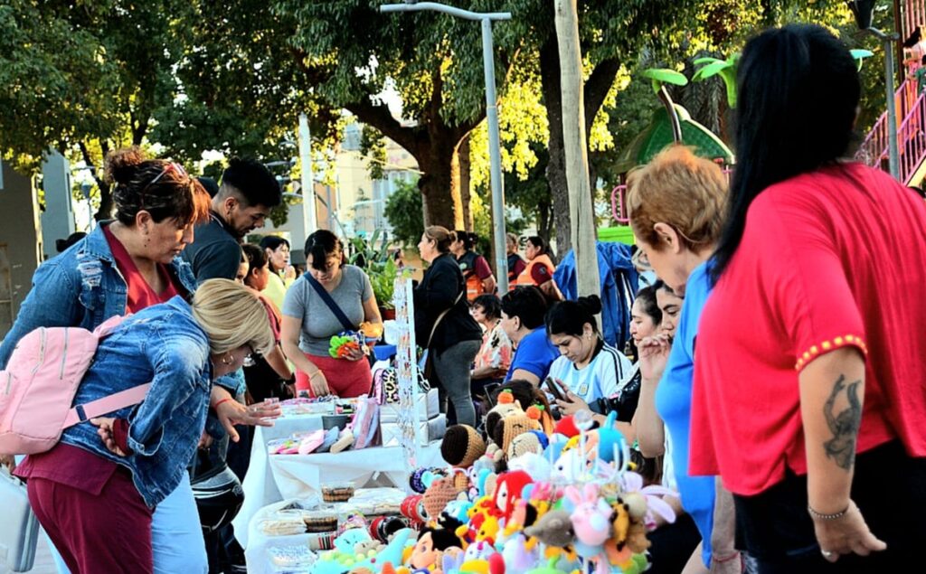 El municipio bandeño reubicará a los feriantes de la Plaza Besares El municipio bandeño reubicará a los feriantes de la Plaza Besares